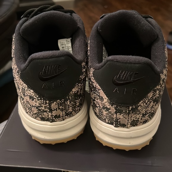 Nike Lunar Force 1 Duckboot Low
Textile Canteen - Picture 6 of 7